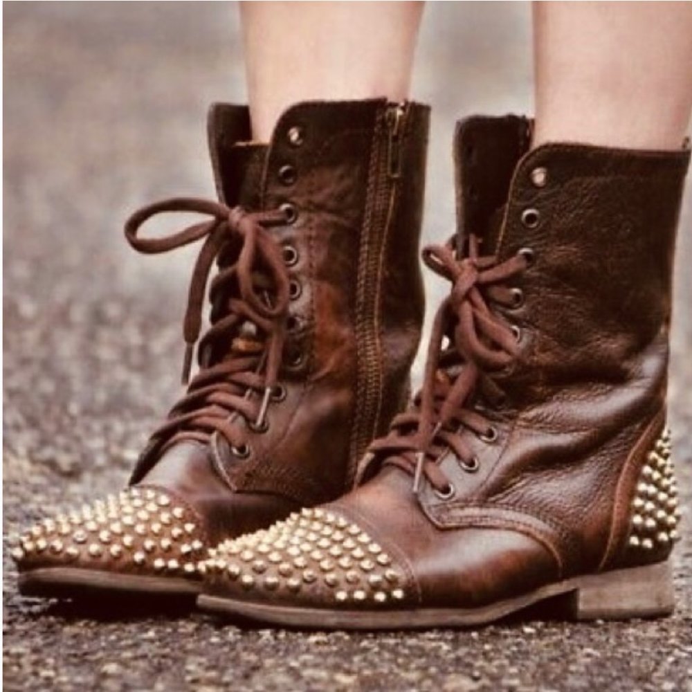 Steve Madden Tarnney Brown Gold Leather Stud Boots Size 6.5